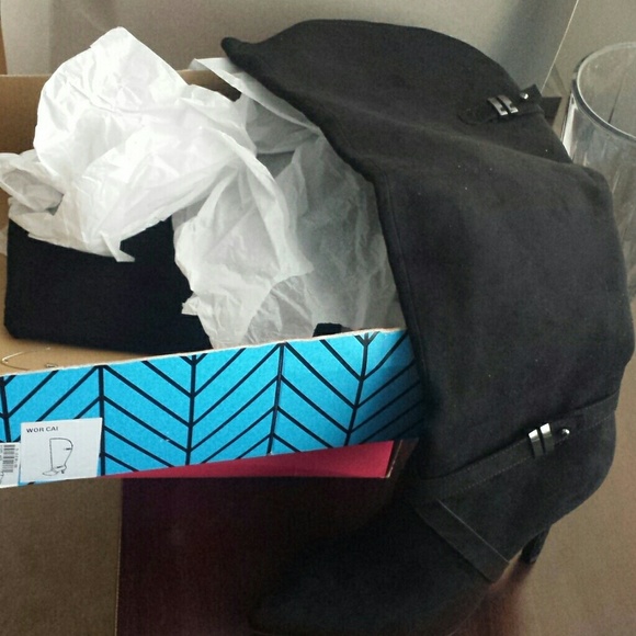 BLACK SUEDE over the knee boots - Picture 3 of 10